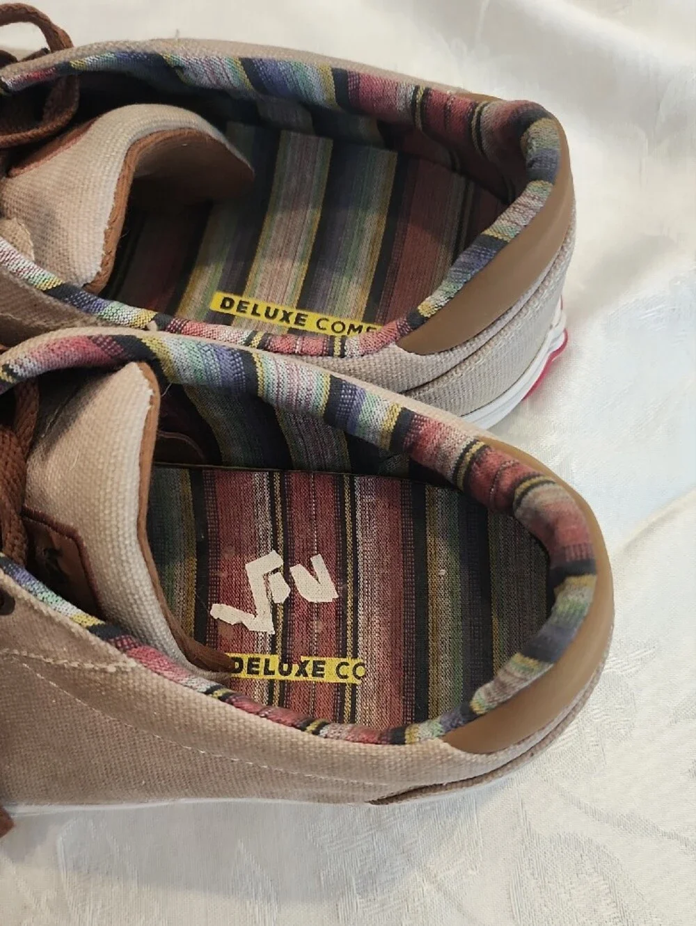 VANS Men's Beige Canvas Sneakers with Brown Laces & Striped Lining Size 10 [V1]